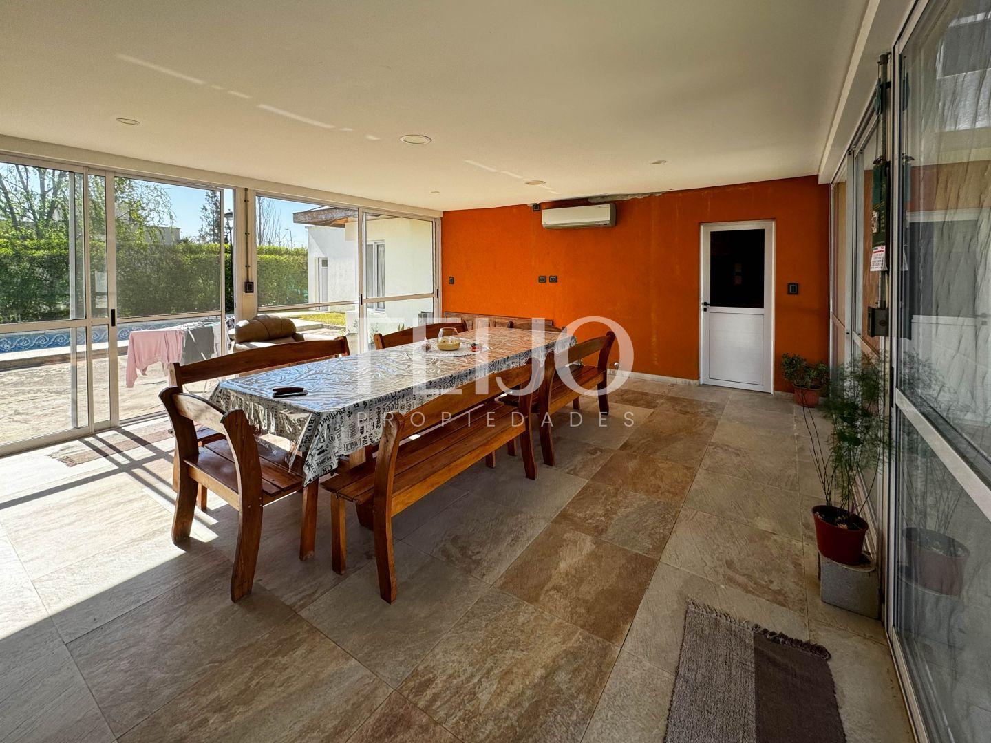 Foto de Casa 6 ambientes. | Manzana 13 al 100, imagen 1