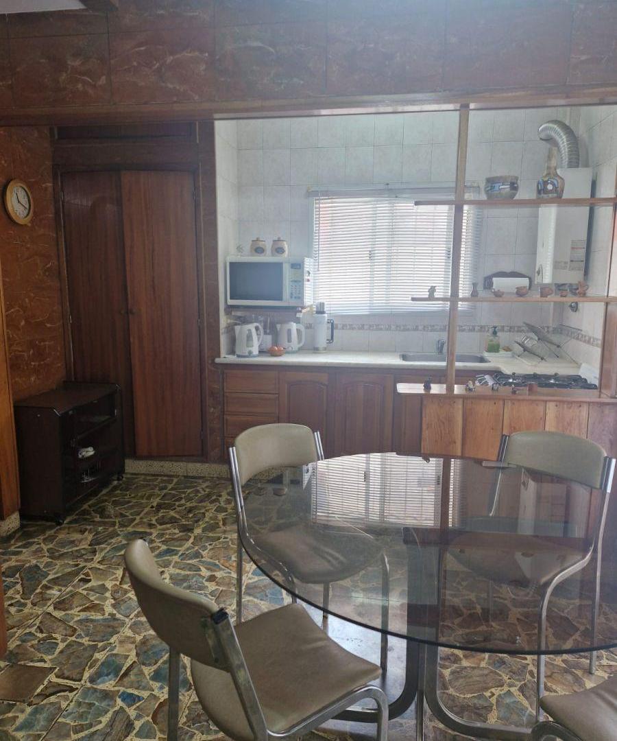 PATERNAL / P.H / 2 AMB/62M2/ COCHERA /BAULERA /IMPECABLE/PRIMER PISO POR ESCALERAS.