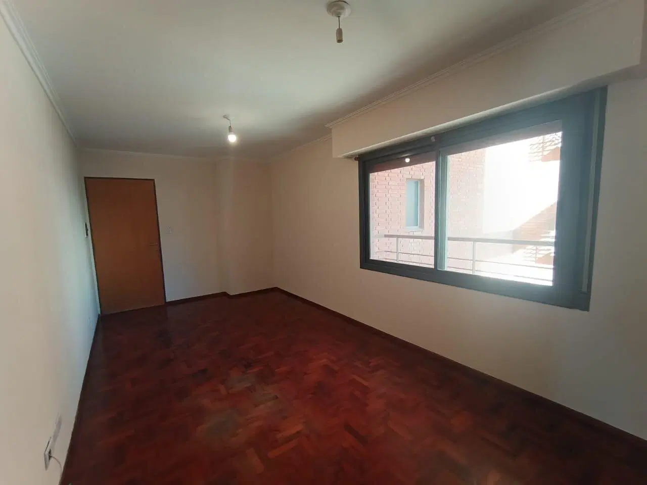 ALQUILER DPTO 1 DORMITORIO B° CENTRO 2