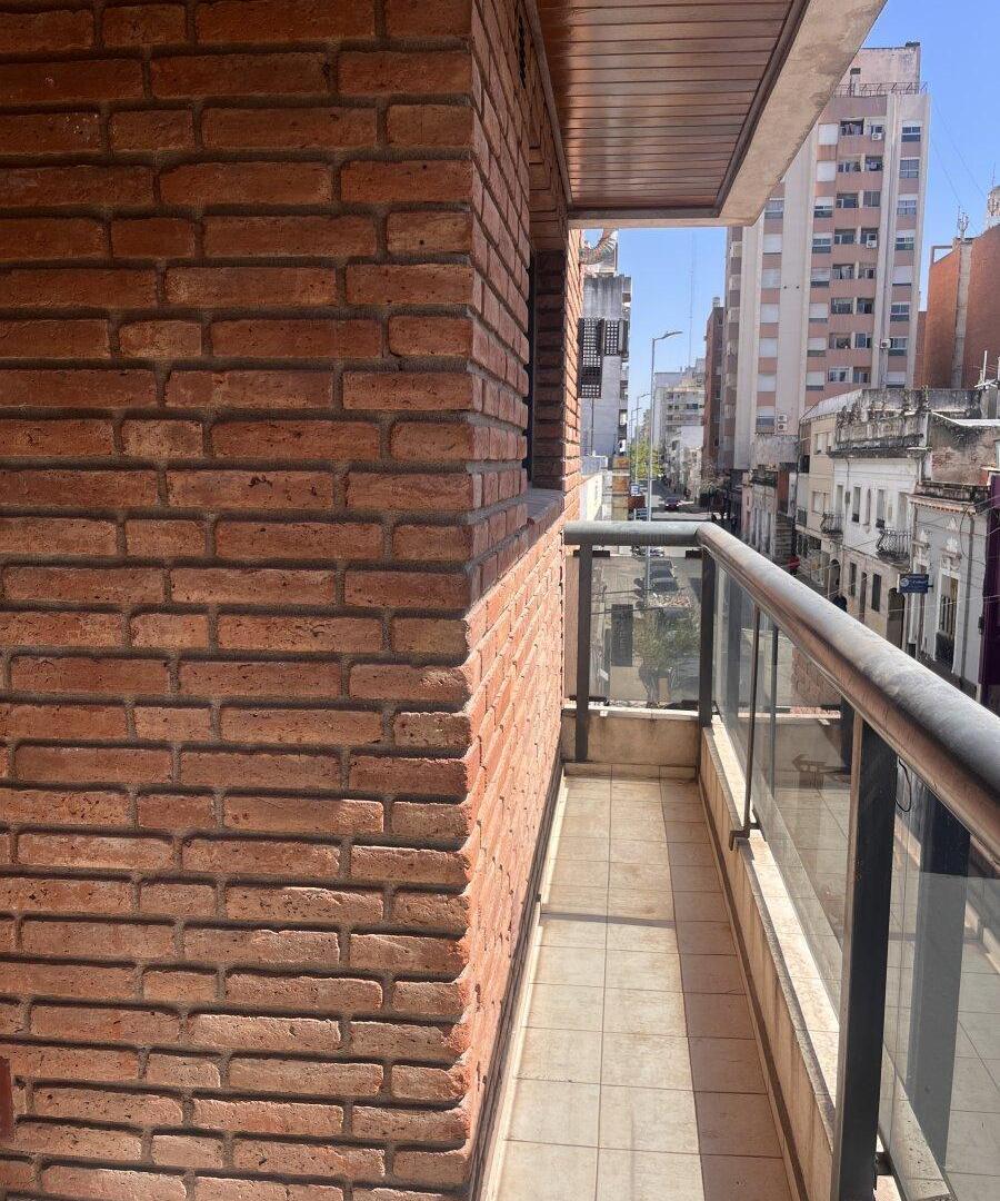 Foto de ALQUILER DOS DOMITORIOS UNO EN SUITE B° CENTRO, imagen 1