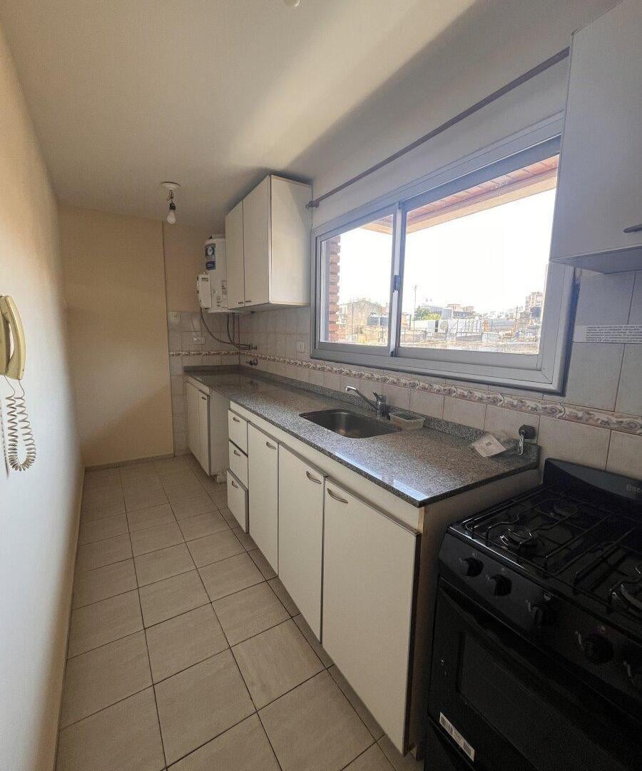 Foto de ALQUILER DOS DOMITORIOS UNO EN SUITE B° CENTRO, imagen 5