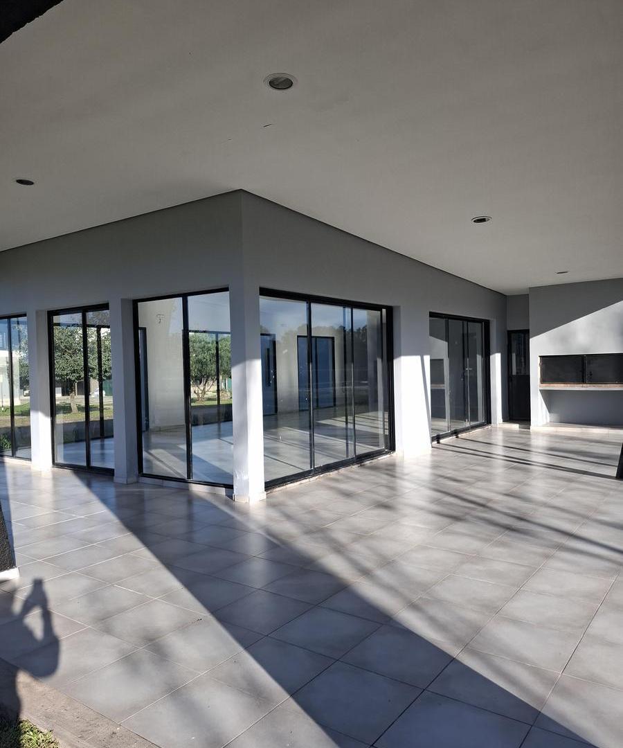 Foto de LAS DECOUD VENDEN O PERMUTAN LOTE EN COUNTRY PORTAL DEL SOL | LOS, imagen 5