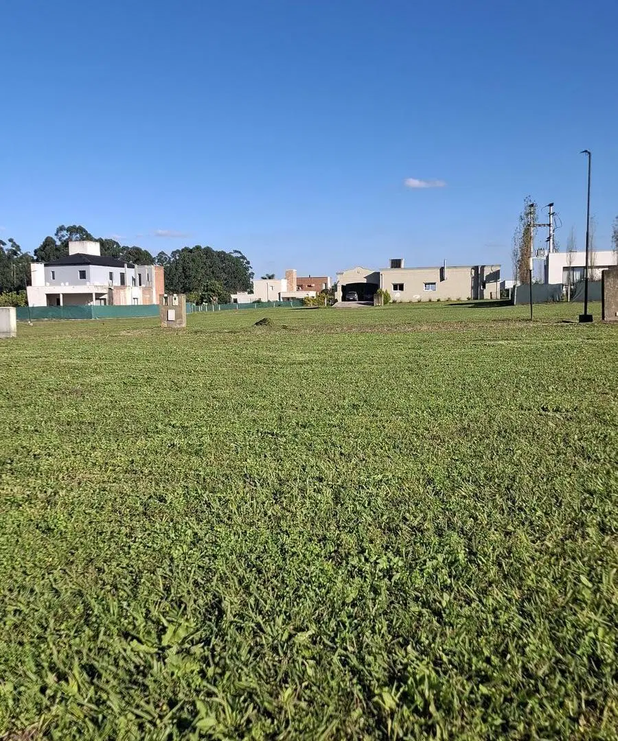 LAS DECOUD VENDEN O PERMUTAN LOTE EN COUNTRY PORTAL DEL SOL | LOS NOGALES 4