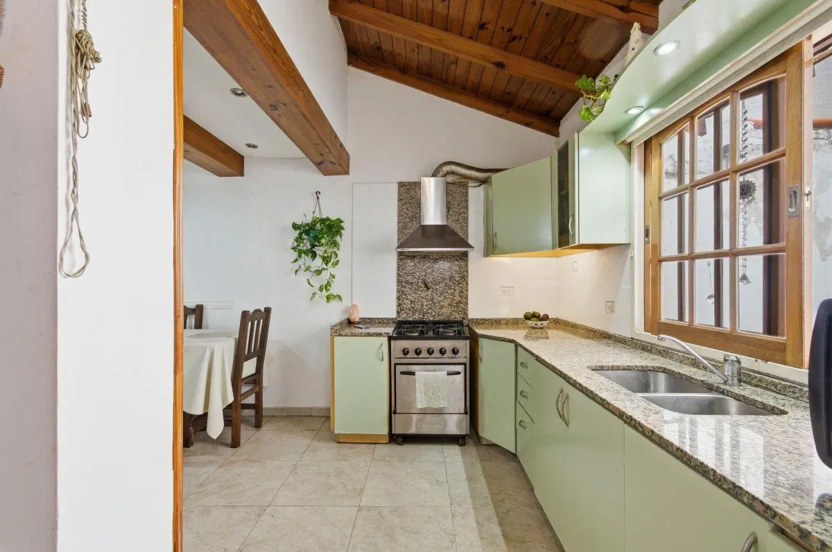 Venta 2 PH en 1 | Lote 10x30 | Cochera 4 autos + patio + terraza 2