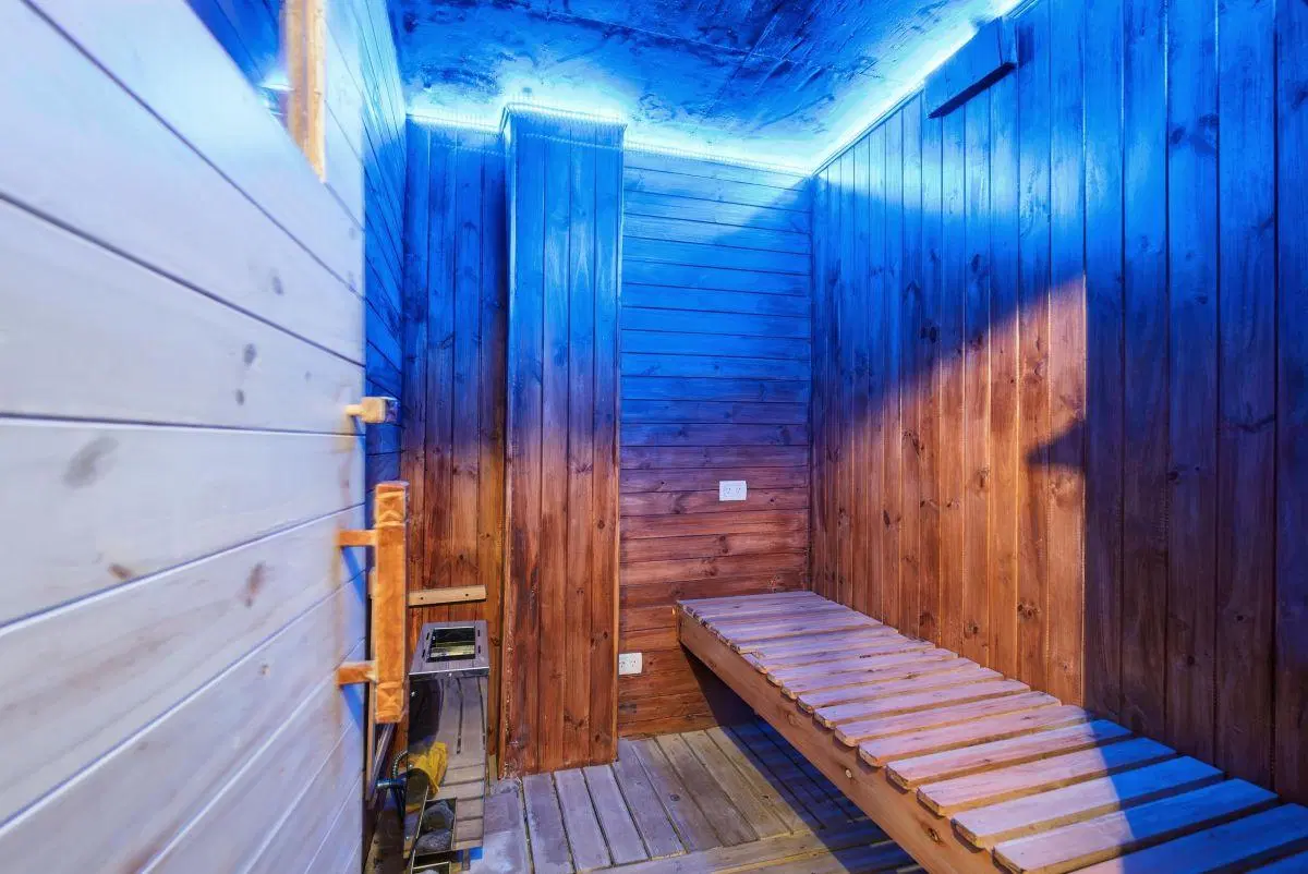 Venta Casa Premium + 6 Ambientes Pileta Climatizada Jardin, Sauna 4