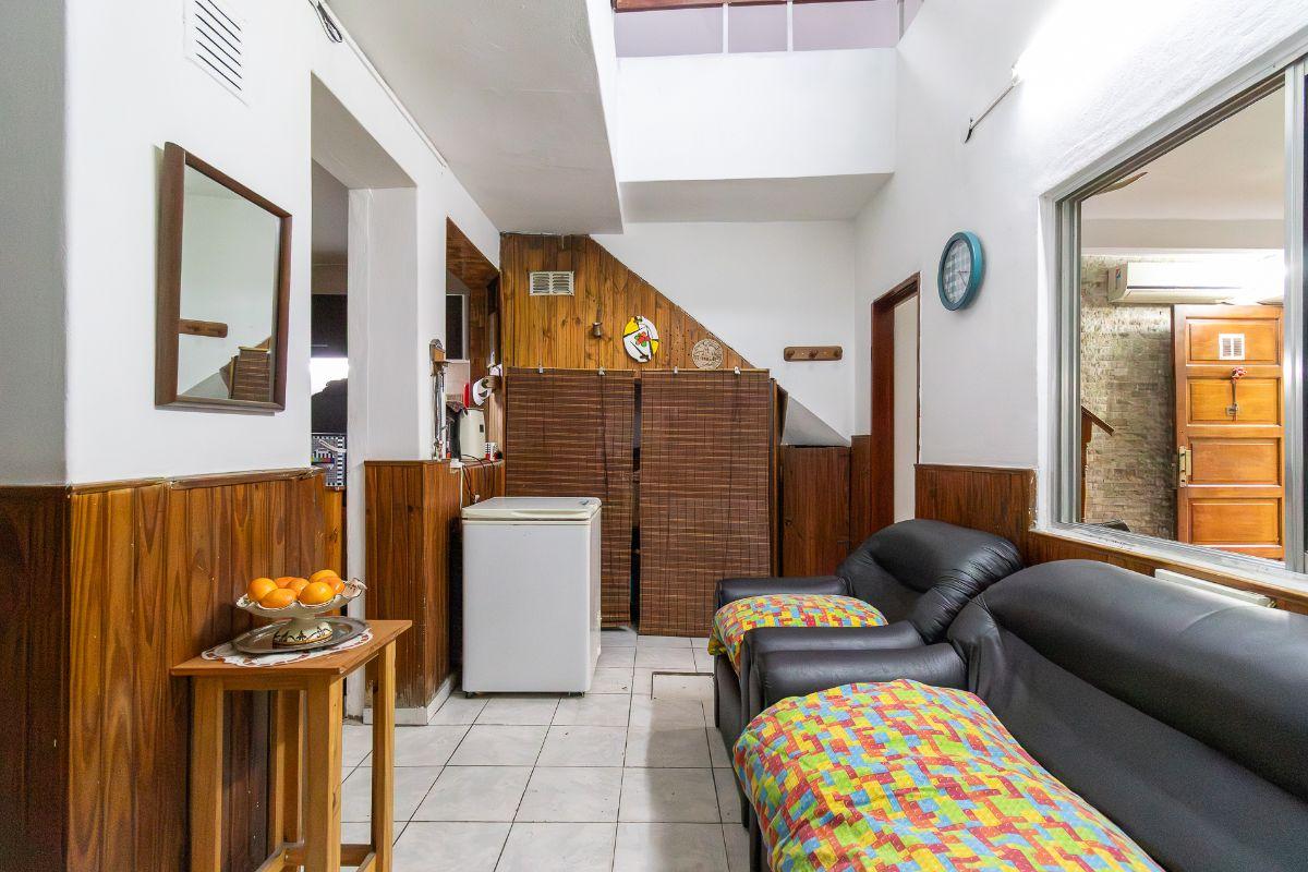 Foto de PH 5 ambientes renovado con doble terraza, imagen 5