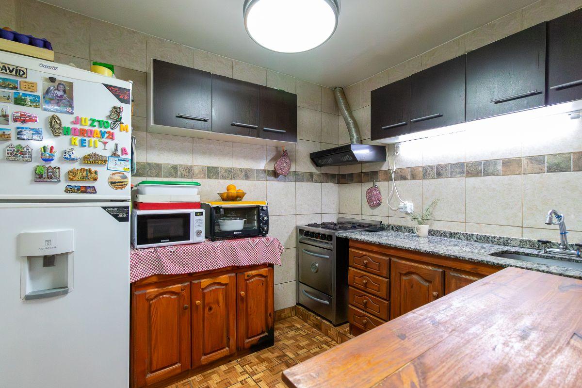 Foto de PH 5 ambientes renovado con doble terraza, imagen 3