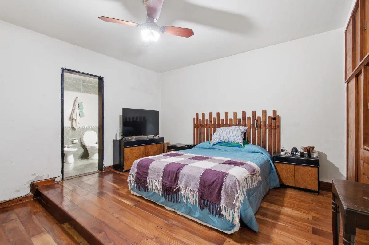 Venta PH 4 ambientes al frente con patio, terraza y parrilla 5
