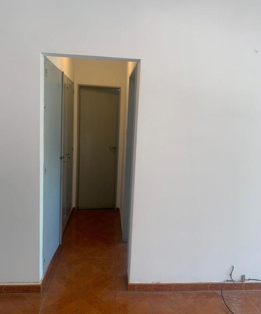 Foto de Venta Departamento 2 ambientes con balcón al frente | Luminoso | 2° piso por escalera, imagen 4