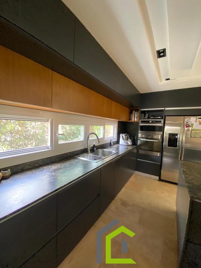 Casa en Venta St. Thomas Este 2
