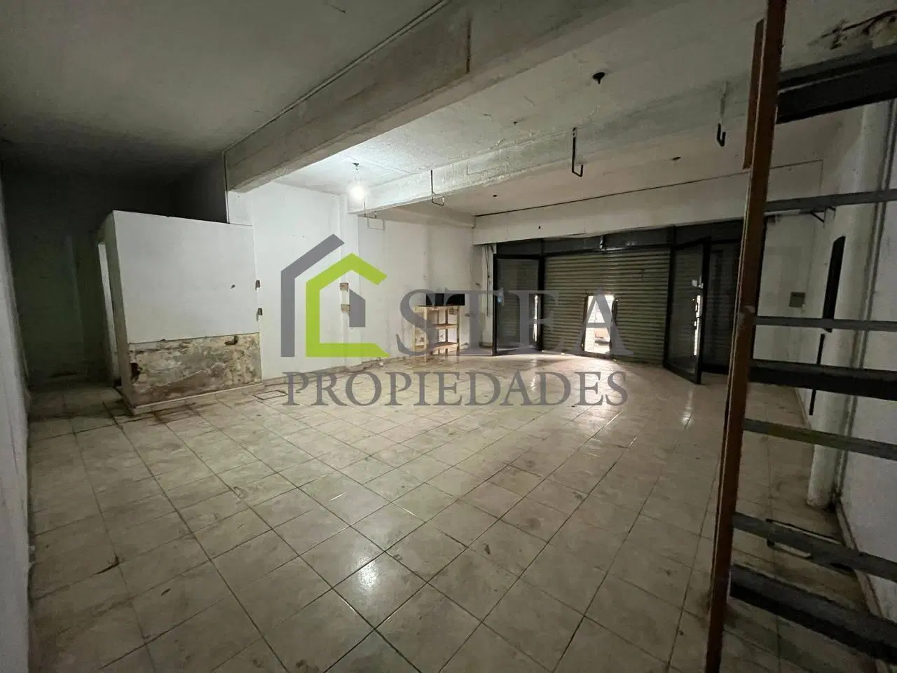 Local comercial en Luis Guillon - Gran ubicación 1