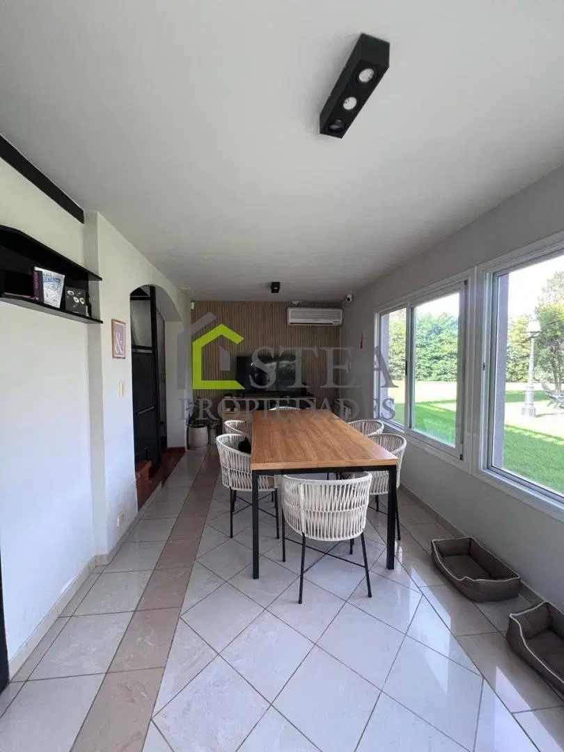 Casa en VENTA - Los Rosales 3
