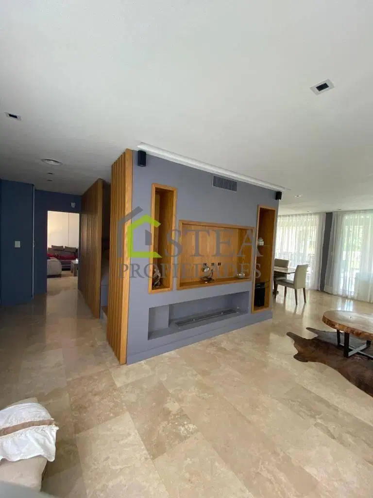 Casa en ALQUILER St. Thomas este 1