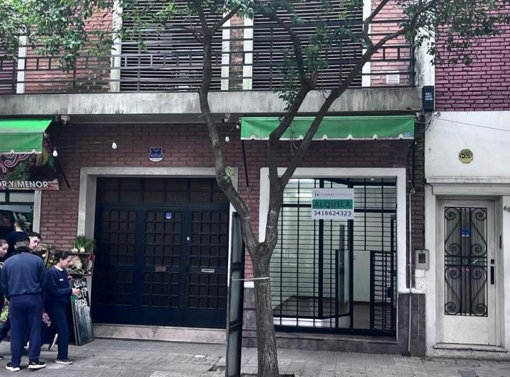 LOCAL COMERCIAL EN ALQUILER. 4