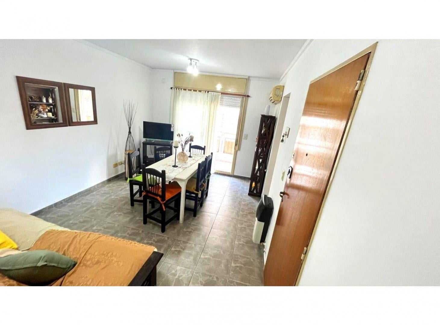 Departamento de 1 dormitorio en Alquiler Temporario. Centro Rosario. Sarmiento al 1100.