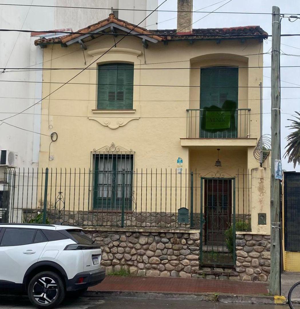 Venta de casa en centro de Salta.