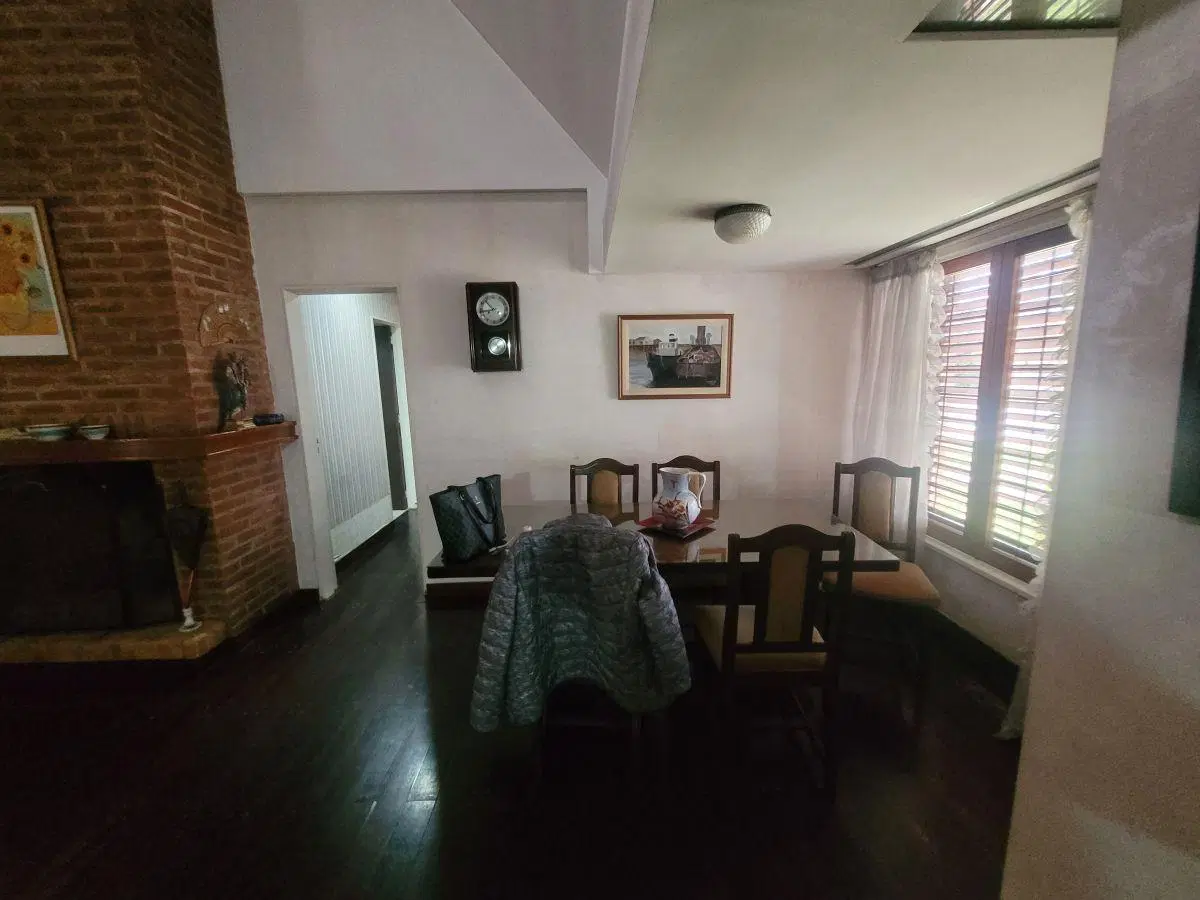 Casa de 400 m² con 5 dormitorios en venta en Tolosa 4