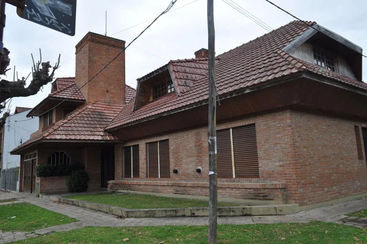 Casa de 400 m² con 5 dormitorios en venta en Tolosa 5