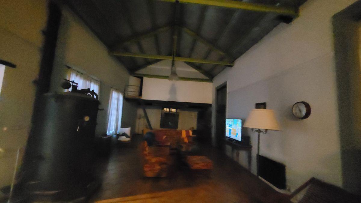 Foto de Casa de 2800 m² con 4 dormitorios en venta en Manuel B Gonnet, imagen 3