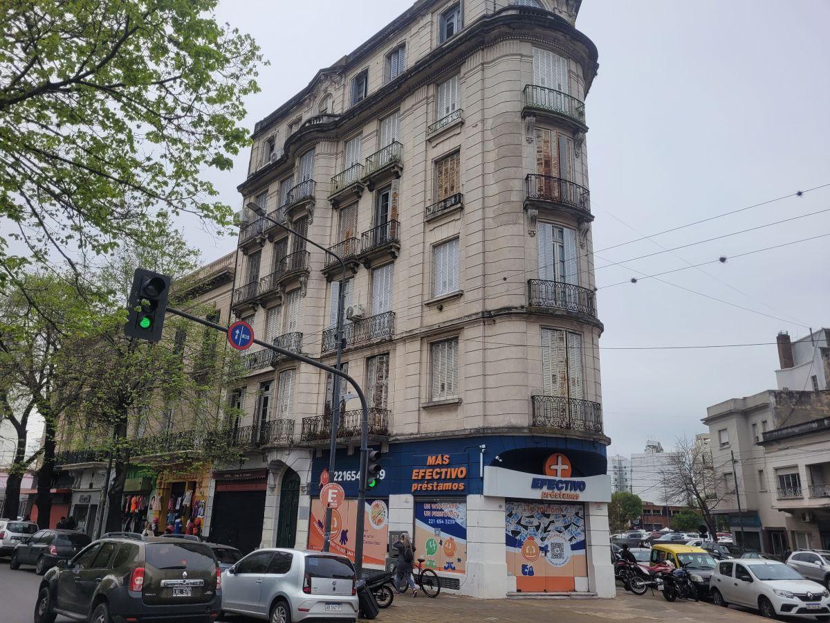 Foto de Departamento de 75 m² con 1 dormitorio en venta y alquiler en La Plata, imagen 3