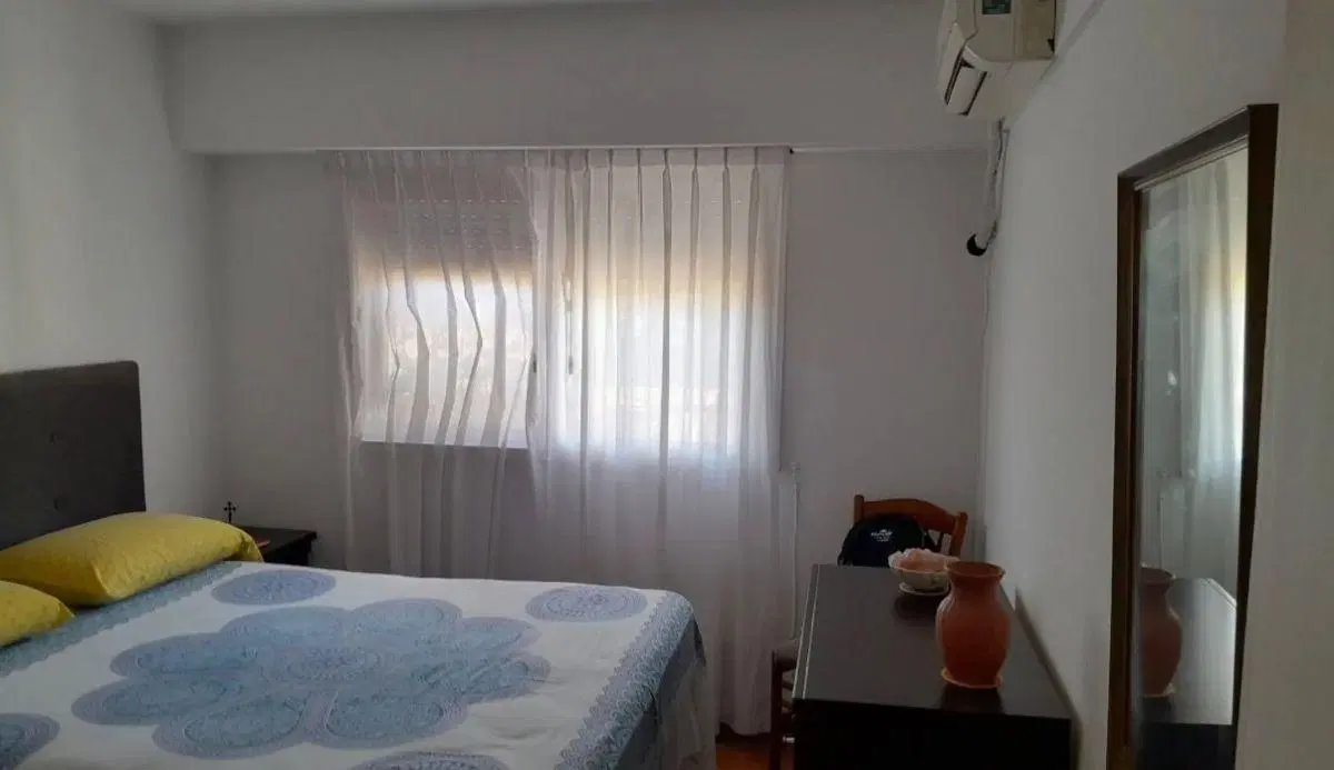 Venta depto 3 ambientes con balcon en Martinez 3