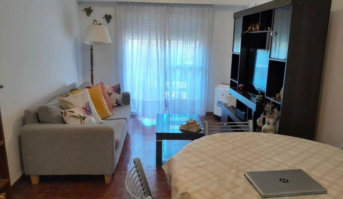 Venta depto 3 ambientes con balcon en Martinez 4