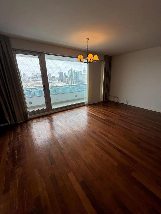 Venta y Alquiler 3 Amb C/coch Torres del Yacht 4