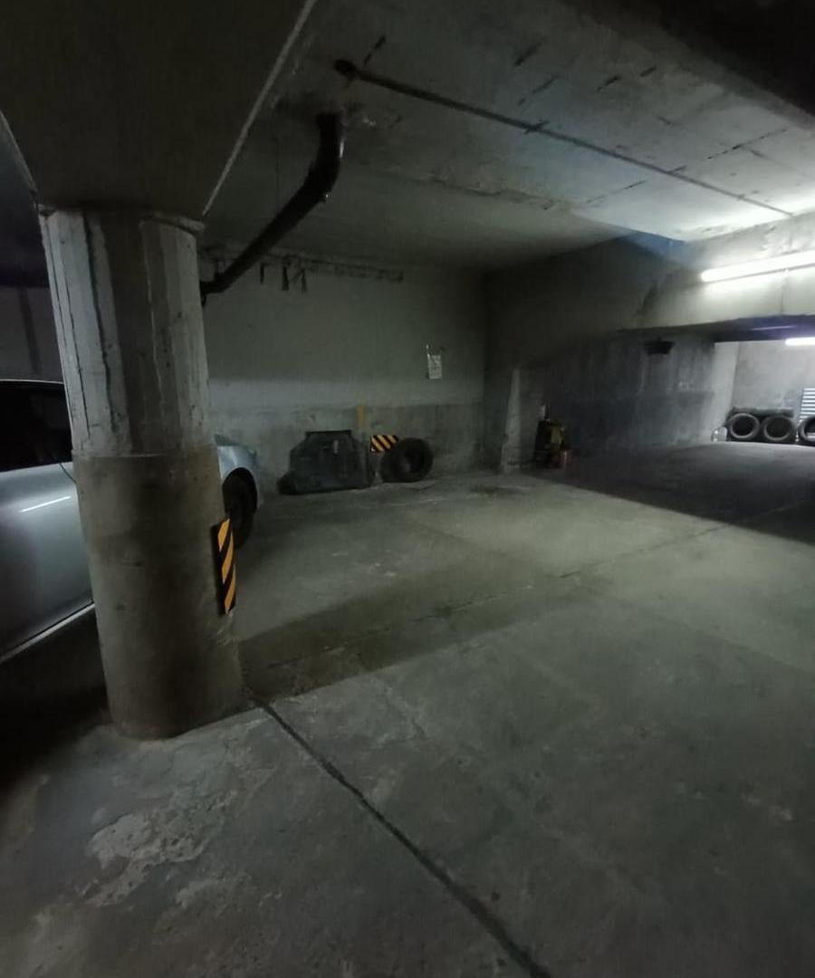 Foto de Venta cochera en Recoleta, imagen 2