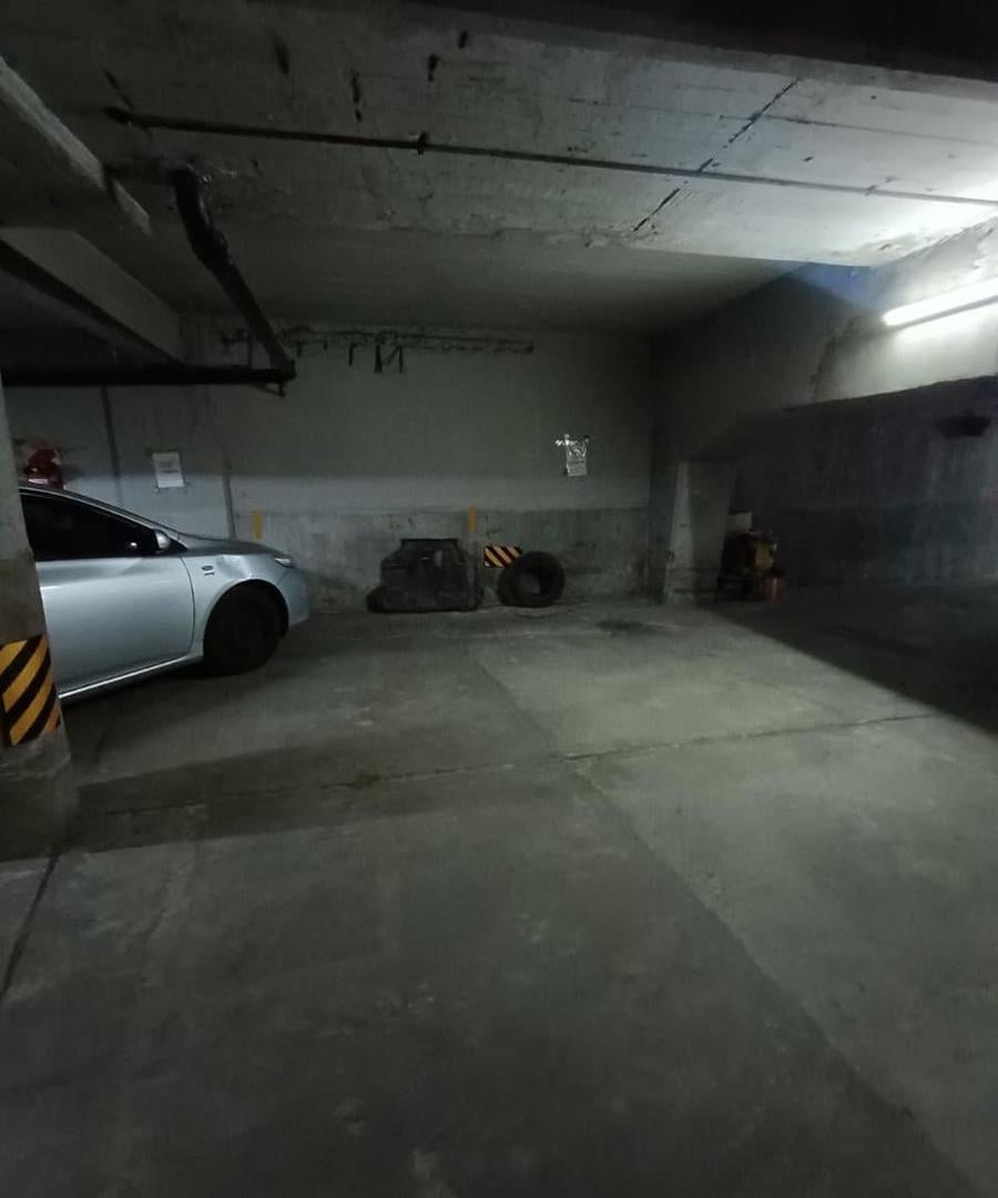 Foto de Venta cochera en Recoleta, imagen 3