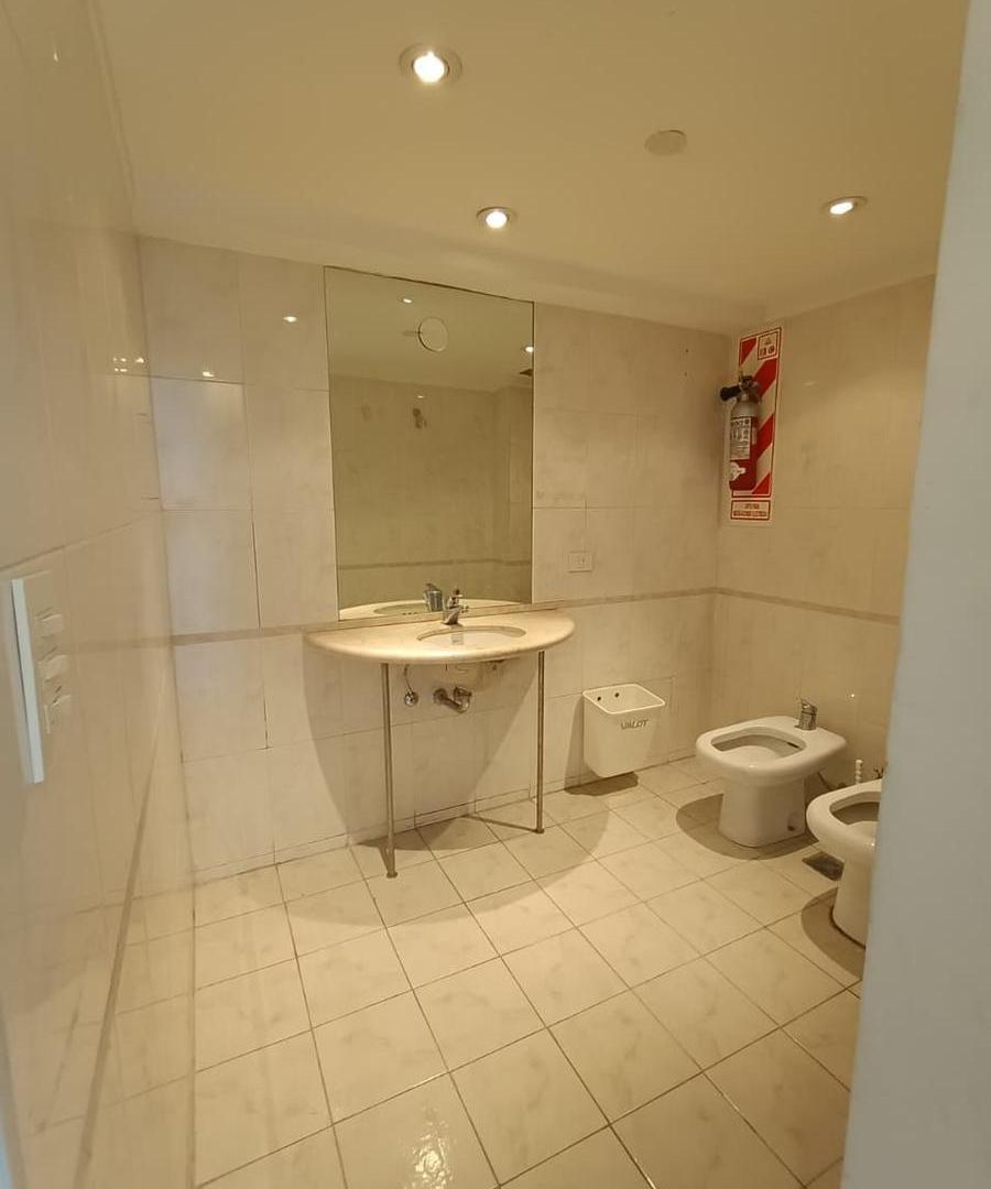 Foto de Oficina dúplex en alquiler Puerto Madero, imagen 4