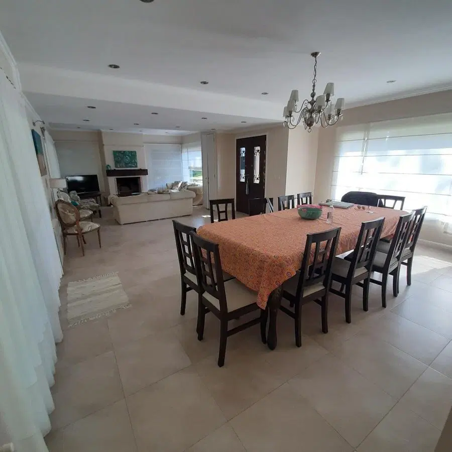 Venta de casa 9 ambientes en Pinamar en Terrazas al Golf 2