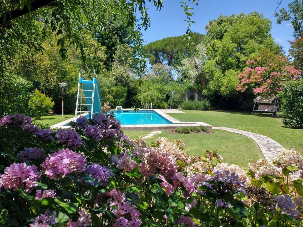 Casa en Alquiler en Bella Vista