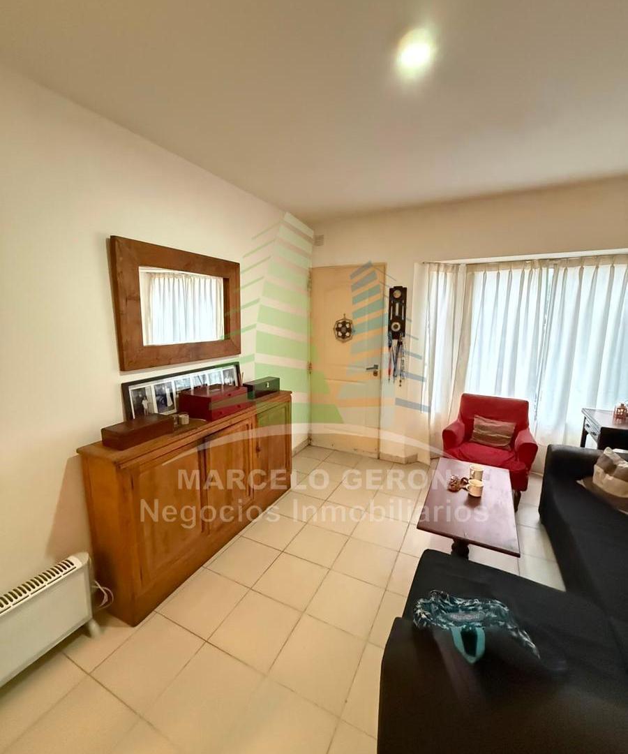 Foto de Triplex en venta en Muñiz con patio, imagen 2