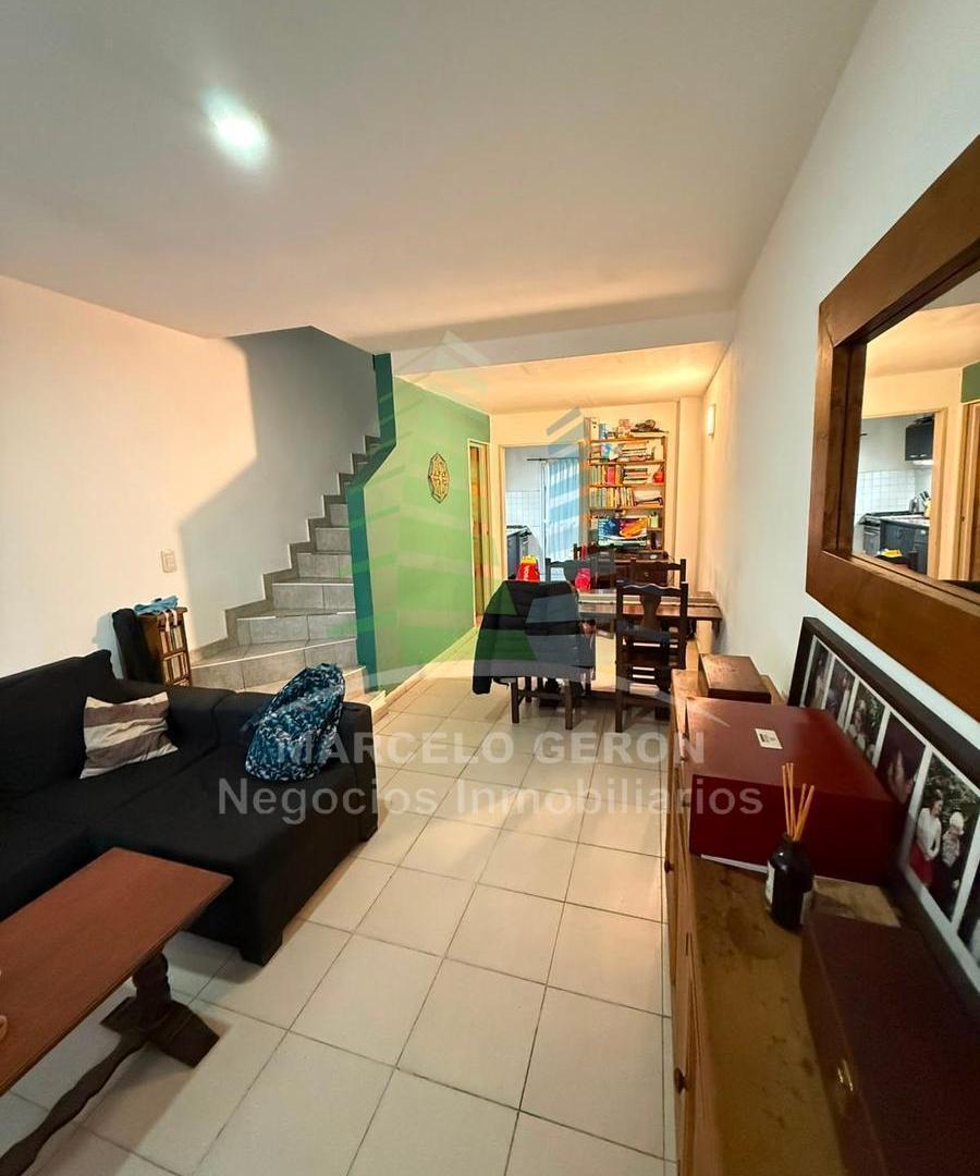 Foto de Triplex en venta en Muñiz con patio, imagen 4