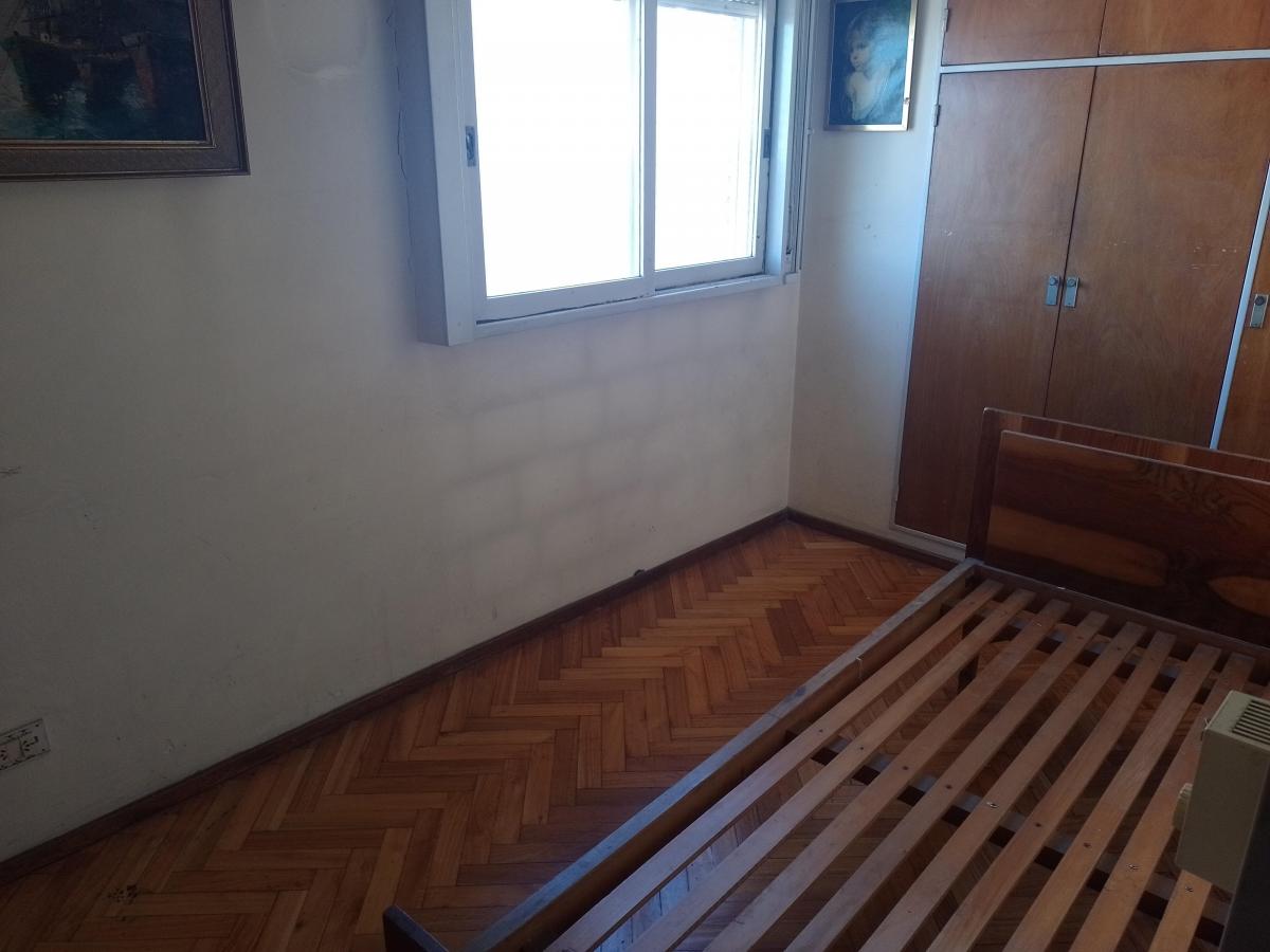 Venta Departamento de 4 Ambientes con Balcón y Cochera Fija y Cubierta 5