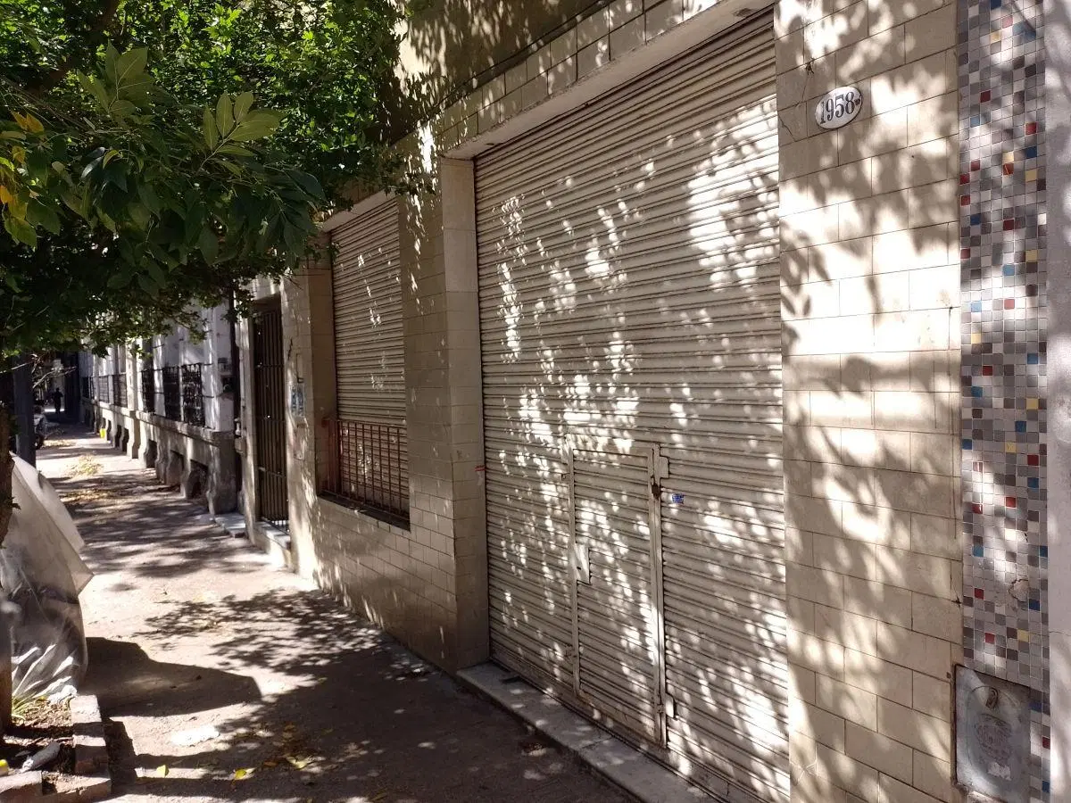 Venta Local Comercial con Vivienda en Balvanera 3