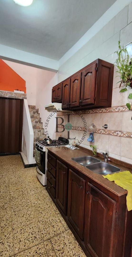 Foto de CASA DE 2 PLANTAS EN SARGENTO CABRAL, imagen 1