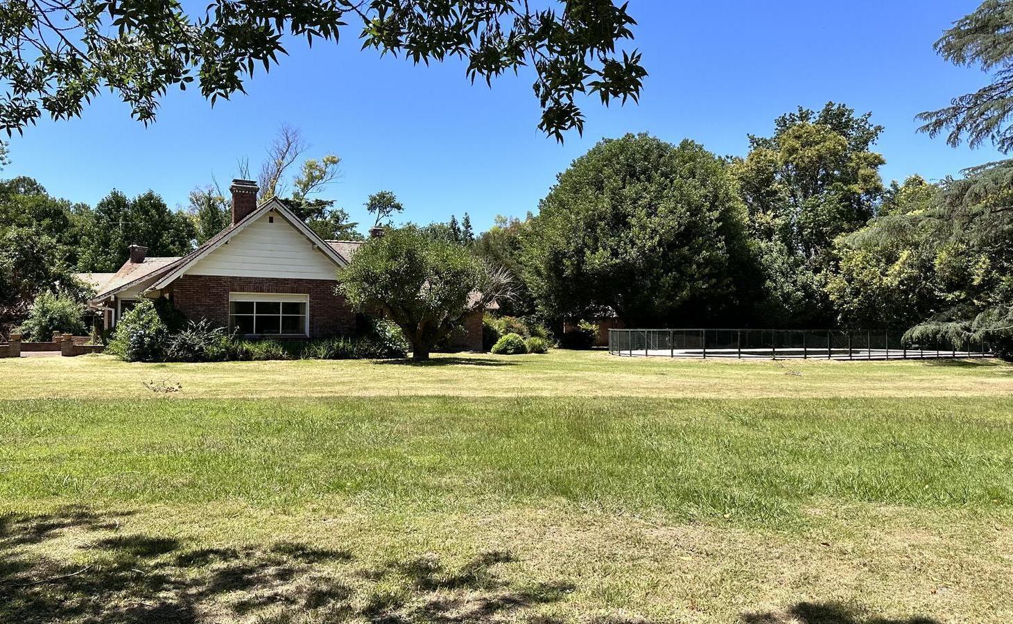 VENTA Casa Quinta doble lote 6400 m2 en Ing. Maschwitz