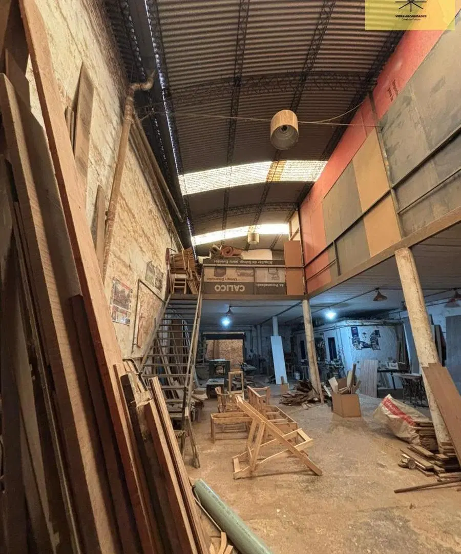 ALQUILER Galpón de 10 x 30 con entre piso de 150 mt en San Fernando 8