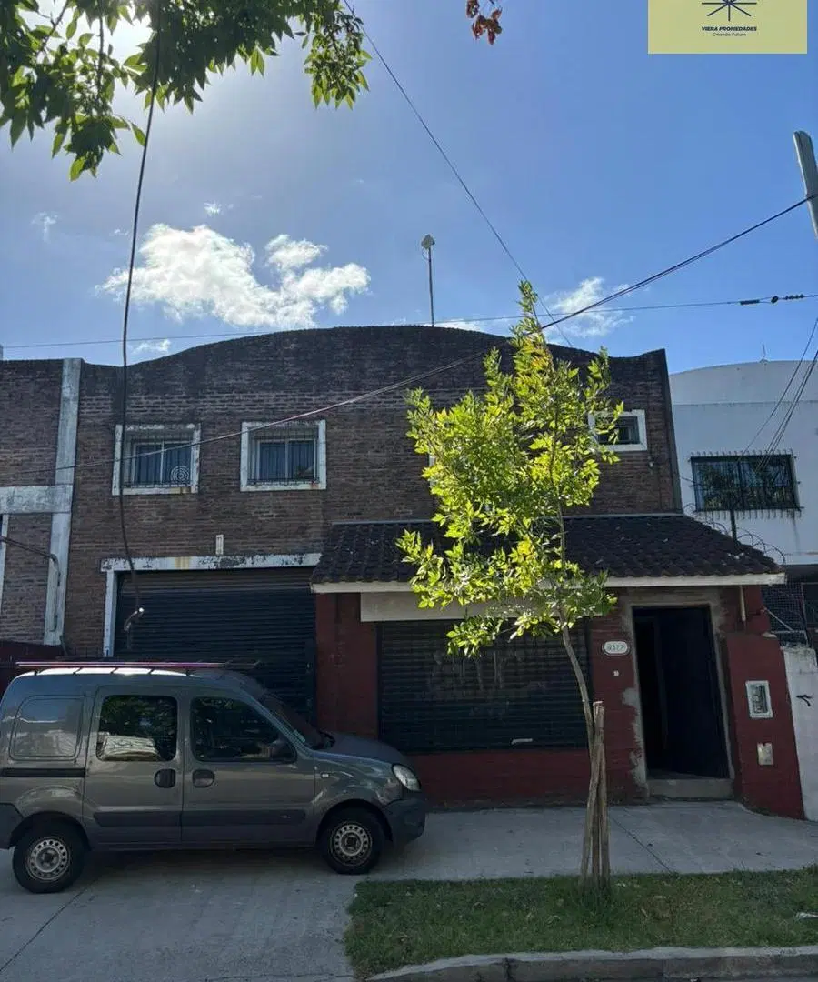 ALQUILER Galpón de 10 x 30 con entre piso de 150 mt en San Fernando 3