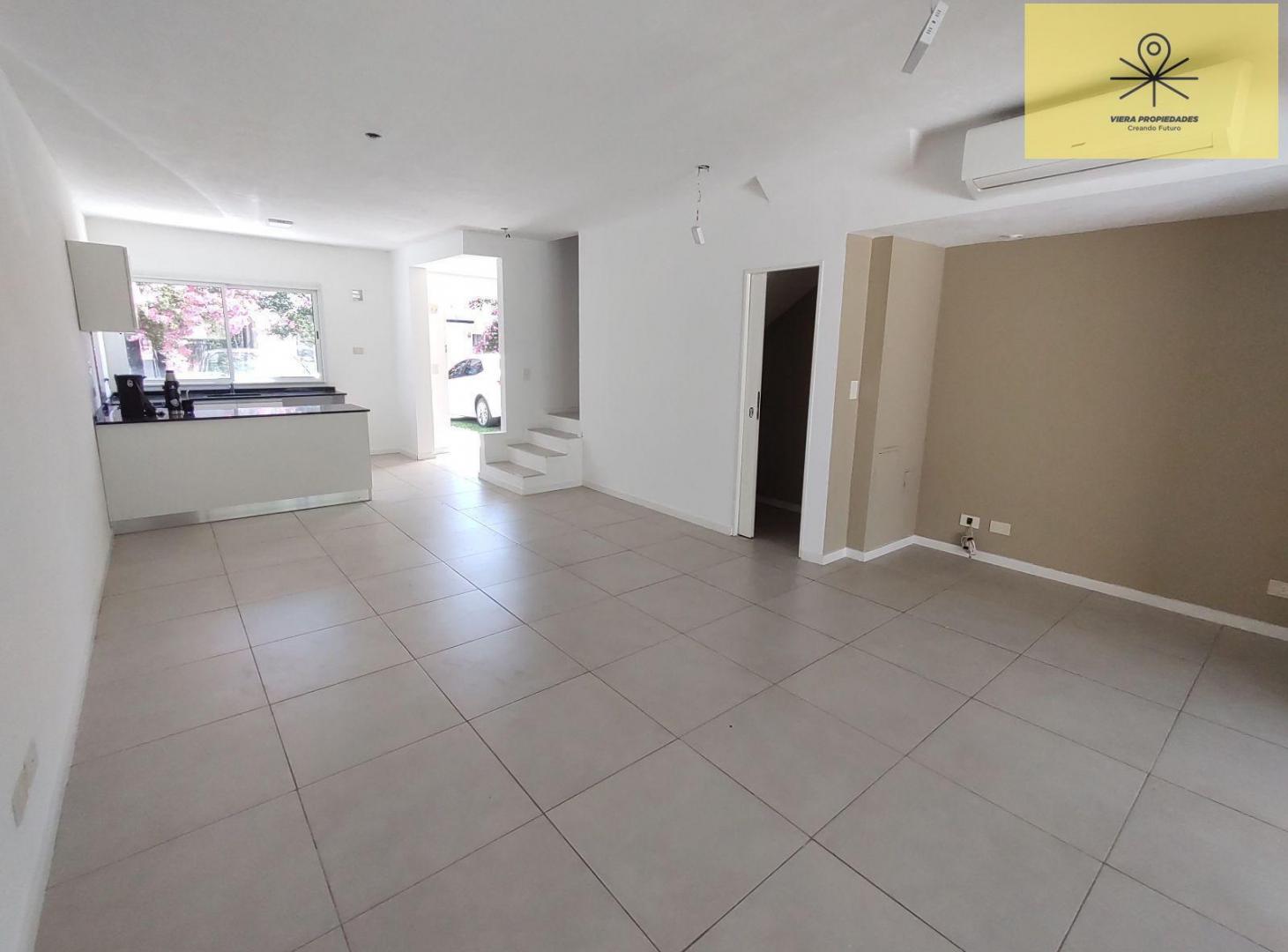Foto de ALQUILER Duplex 3 amb en suite jardín pileta cocheras Jardines de, imagen 2