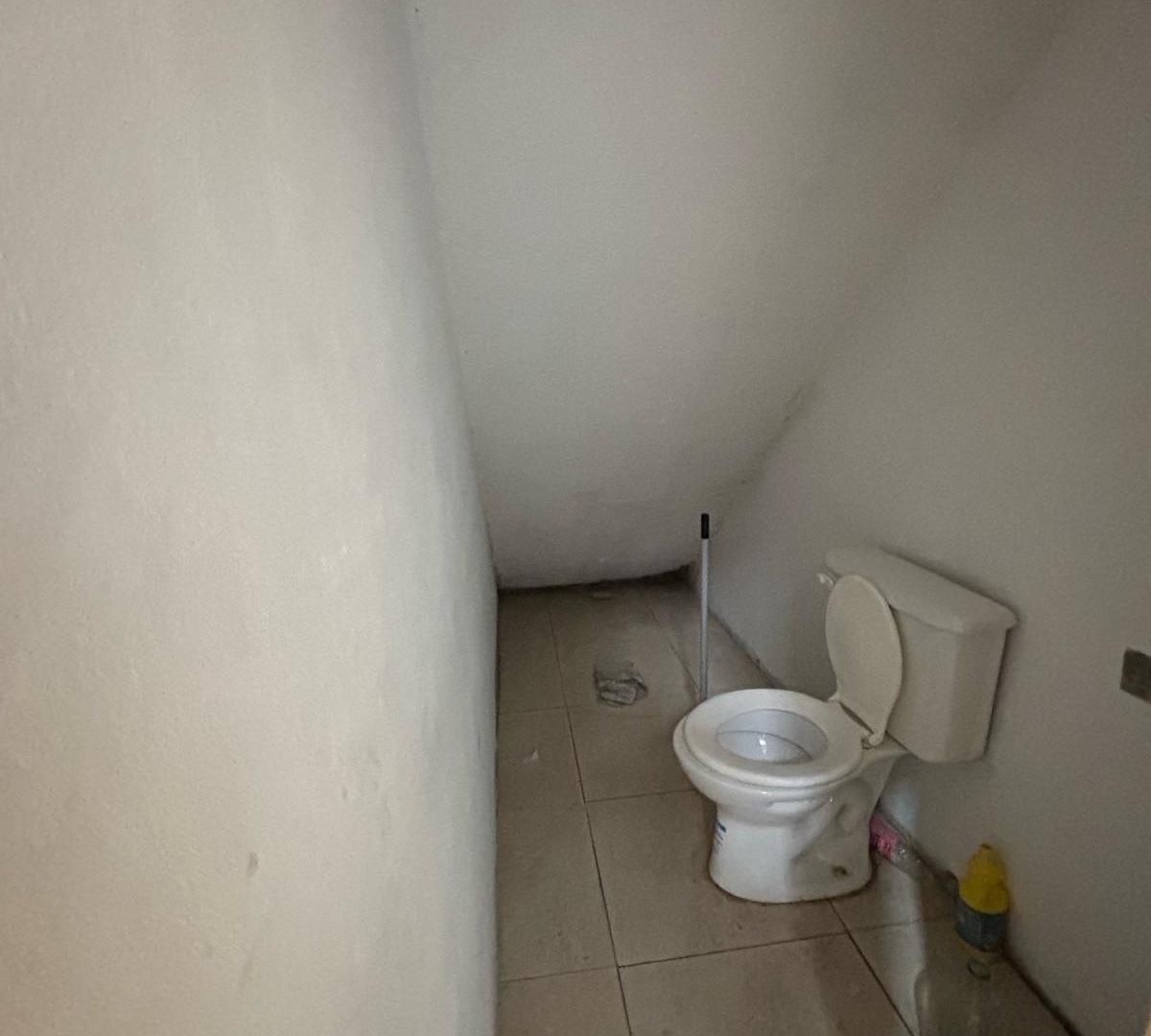 Foto de Alquiler de Local en PB 50 mt doble altura Tortuguitas Centro, imagen 4