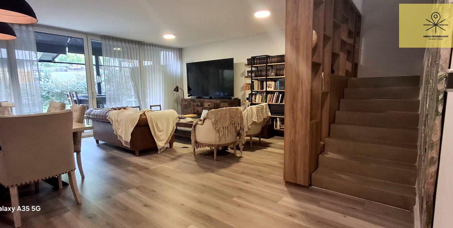 Foto de CASA EN TRIPLEX DE 6 AMB 2 COCHERAS OPCIONALES. BARRIO EUCALIS, SAN, imagen 1