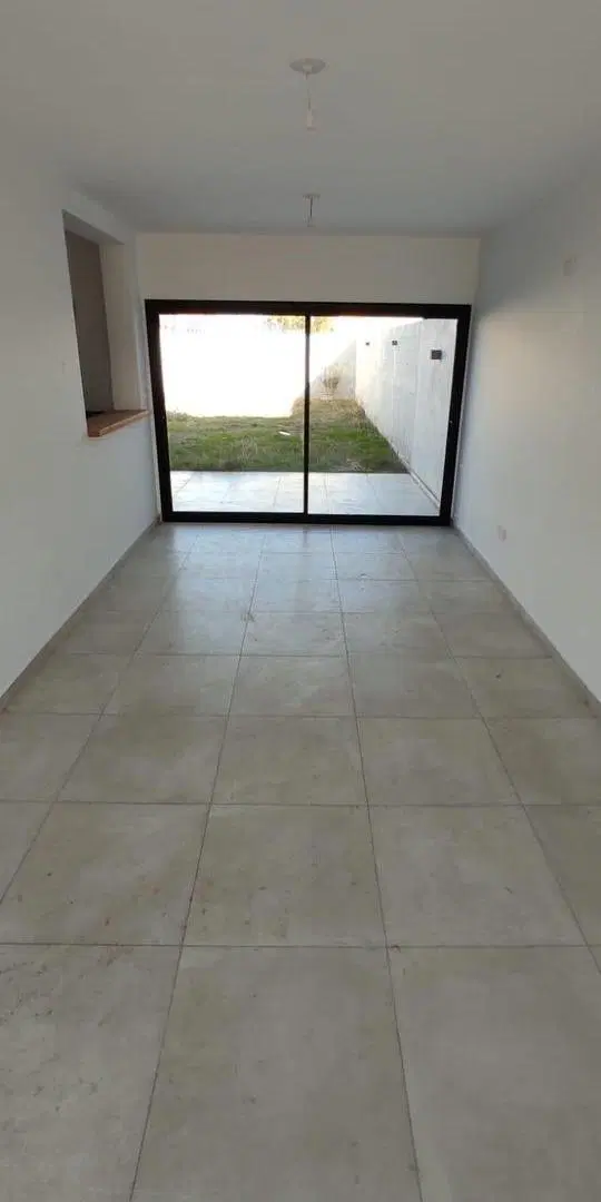 Duplex en Colinas de Manantiales 4
