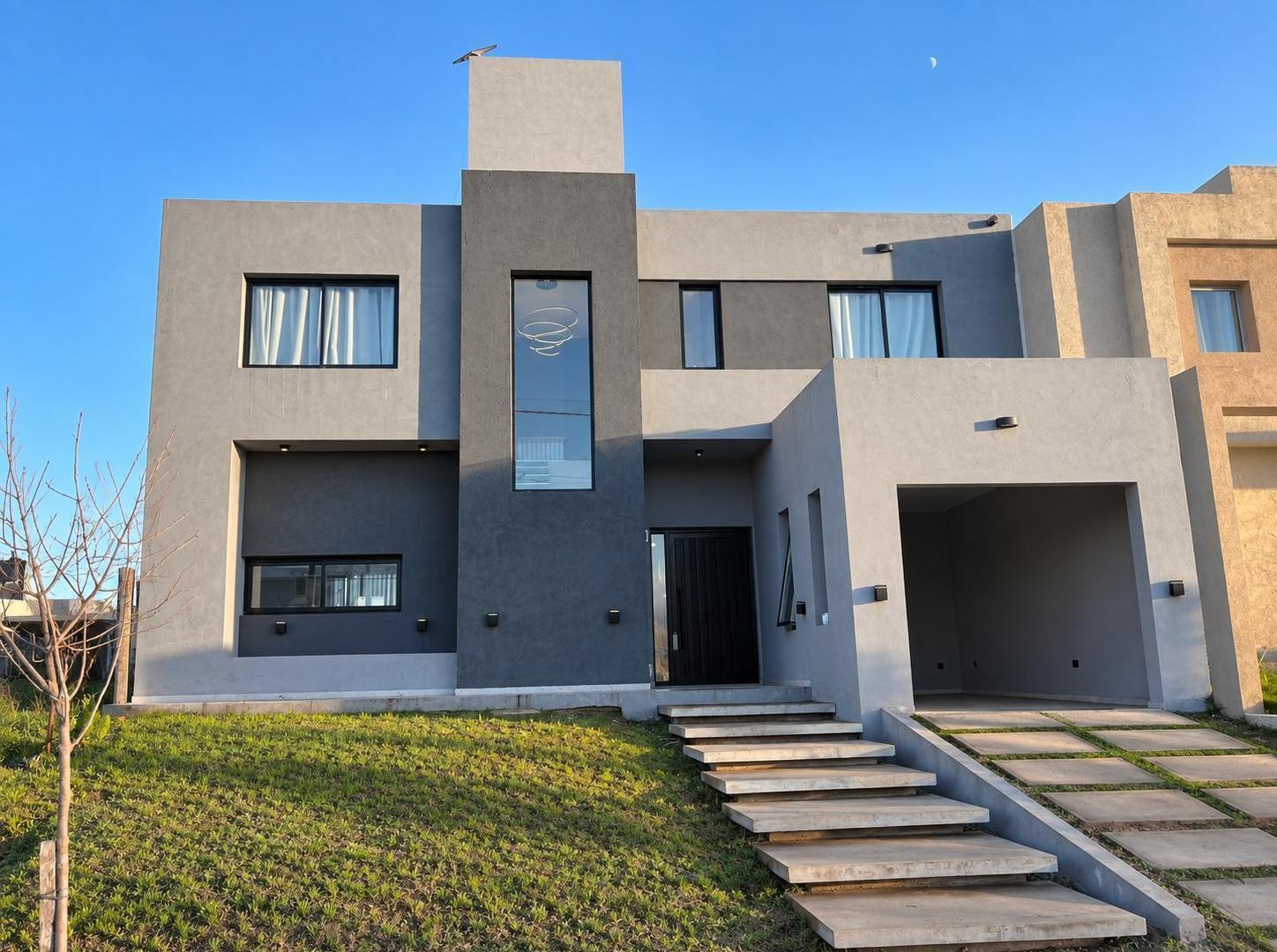 Foto de OPORTUNIDAD CASA CON PILETA EN VENTA TEJAS 4, imagen 4