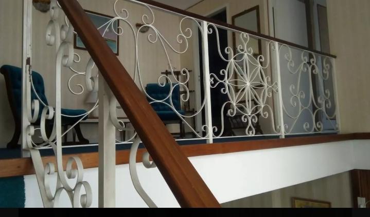 Venta Depto en Duplex 6 Ambientes - Calle - 3 Baños - Cochera - Centro 4