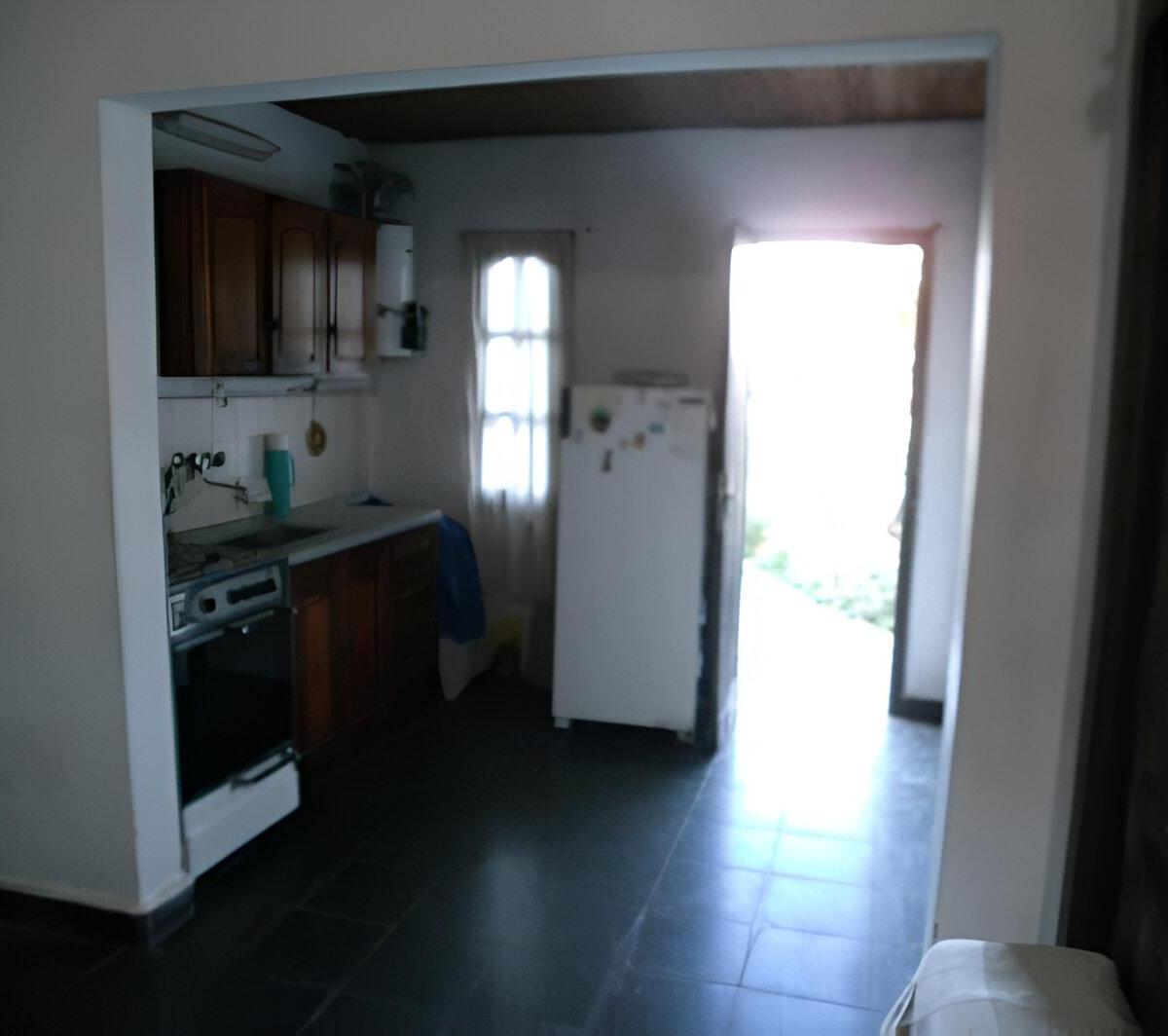 Foto de VENTA CASA CON GRAN TERRENO. BELGRANO 8550, imagen 2