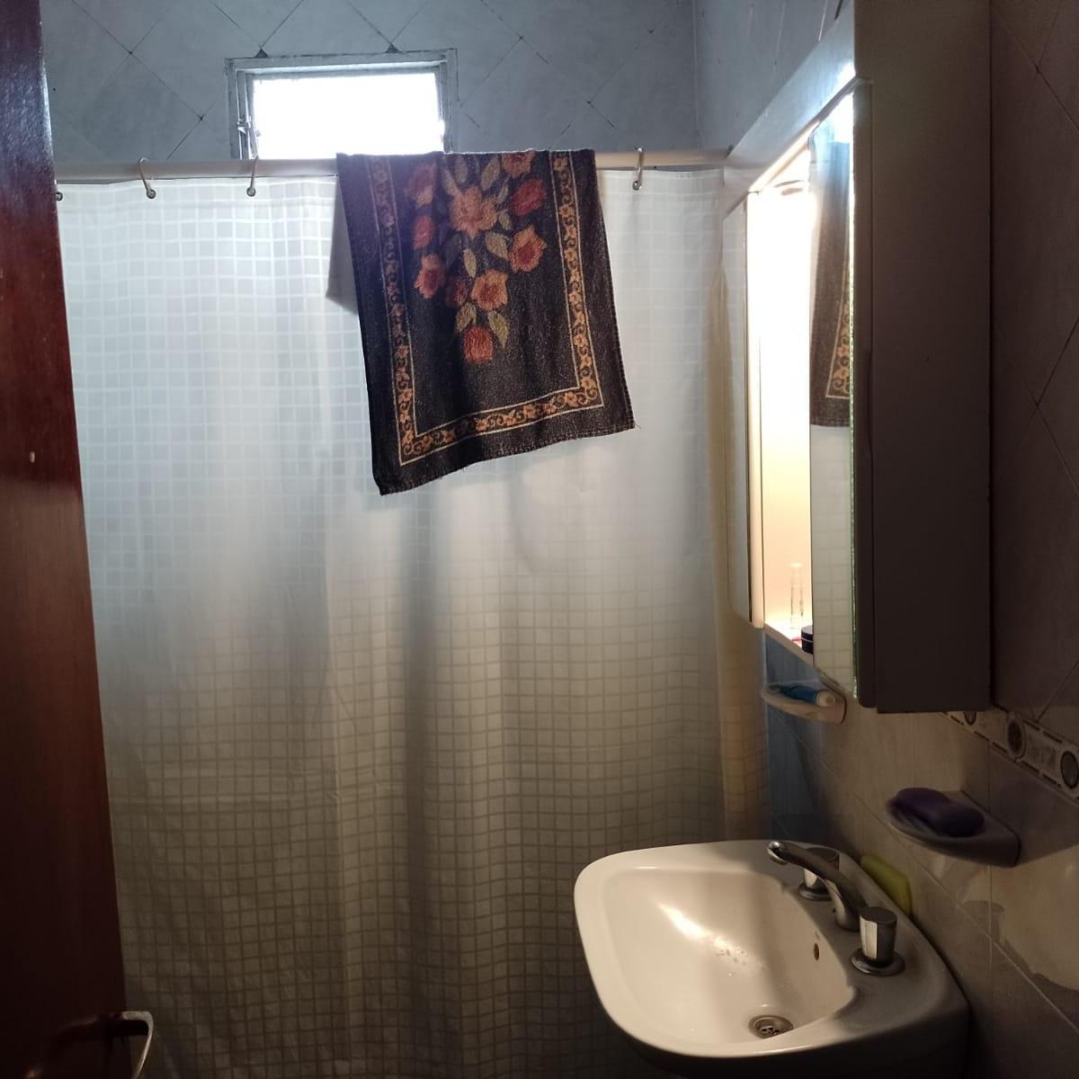 Foto de VENTA GALPON CON CASA DE 3 AMB ATRAS, imagen 5