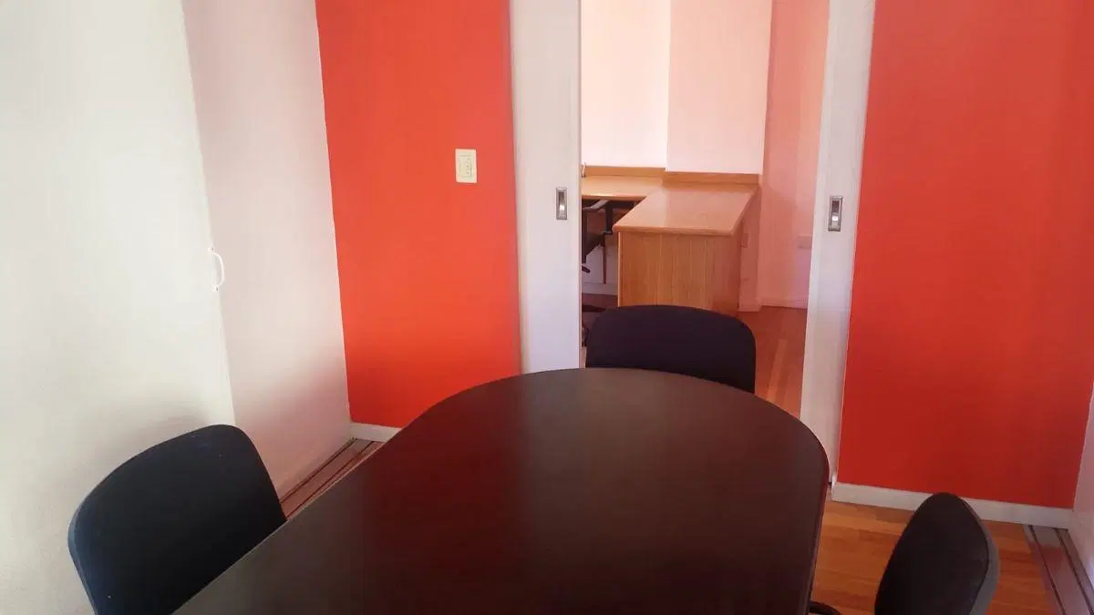VENTA OFICINA A LA CALLE- PLENO CENTRO 8