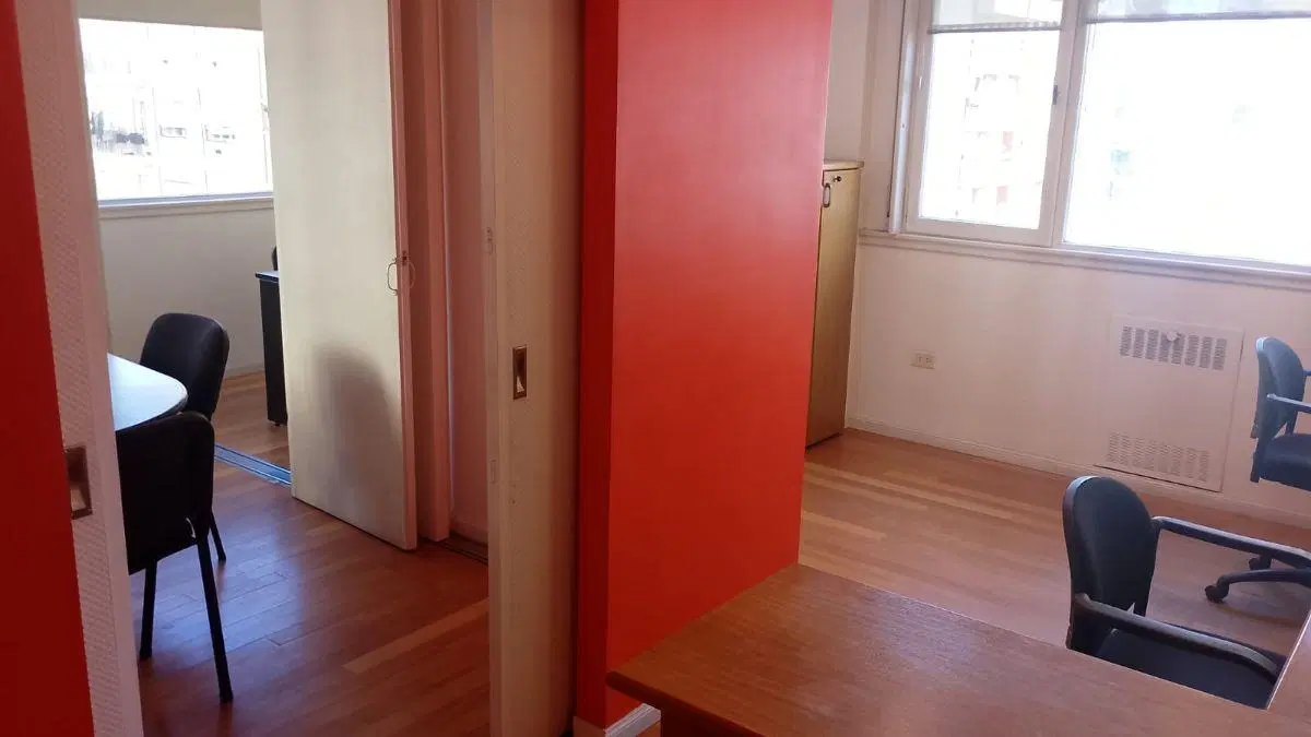 VENTA OFICINA A LA CALLE- PLENO CENTRO 4